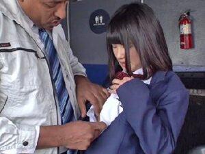 規格外の黒人でかチンに失神寸前でイキまくる美形少女！美少女中出し水着白咲碧の無料エロ動画