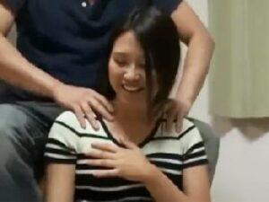 素人カップルの彼女の家に上がり込んだらドすけべ発覚で乱交ハメ大盛り上がり！お姉さん痴女ハメ撮りナンパの無料エロ動画