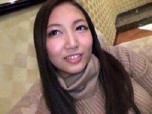 ナンパしたら簡単にホテルについて来た尻軽尻軽ヤリマン巨大オッパイお姉さんと中出しハメ撮り！巨乳の無料エロ動画