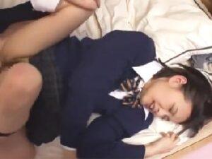 『早く終わらせてぇぇ！』ショートヘア美形少女な先輩女子校生にハメ懇願した結果！美少女中出しの無料エロ動画