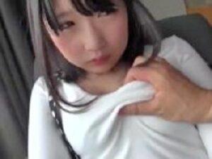 強烈に可愛い美形少女と中出しハメ撮りファック！美少女ロリパイパンの無料エロ動画