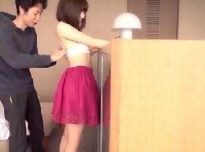 『チューしたい♡』清麗派女優のようなショートボブの美形少女がディープキスオネダリしながらアツアツパコ！美少女ロリの無料エロ動...