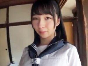 陰毛たっぷりの純朴優等女学生が一級品娼婦の様にフアックに溺れる！！美少女フェラ顔射ハメ撮り女子校生ロリパイズリの無料エロ動画