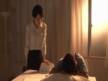 否応なくフェラチオからの激ファックでぶっかけられた女先生！女教師の無料エロ動画