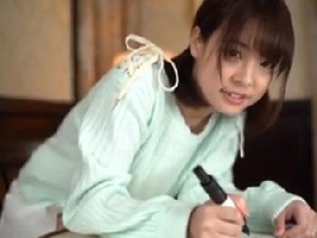 『自分では…したいって言えない…』ガチ純情天然系美形少女がねっとりプロ男優のペニ棒で骨抜き絶頂！美少女ロリデビュー作の無料エ...