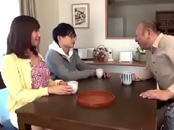 『お義理の父さんの子が…欲しいです…』義理の父のでかマラにゾッコンな変態奥さんの禁断姦淫！巨乳中出し人妻近親相姦の無料エロ動...