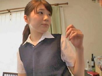 男だらけの家族に次々と性欲処理道具として扱われる女子校生！美少女近親相姦妹の無料エロ動画